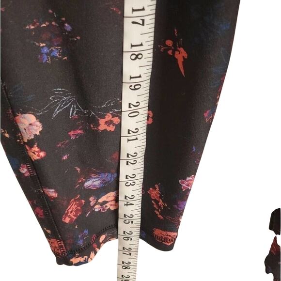 LANE Bryant floral 7/8 length high rise active athletic leggings plus size 18/20 - Picture 5 of 7